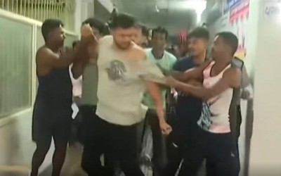 Người phụ nữ mang thai tử vong do bị rắn cắn, gia đình tấn công bác sĩ