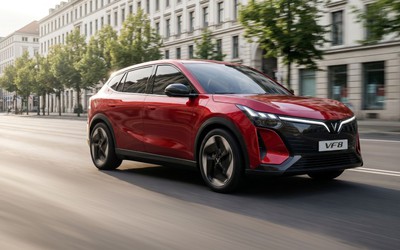 Mua SUV hạng D với giá hạng C: Lý do VinFast VF 8 thế hệ mới tạo “địa chấn” trong 8 ngày vàng