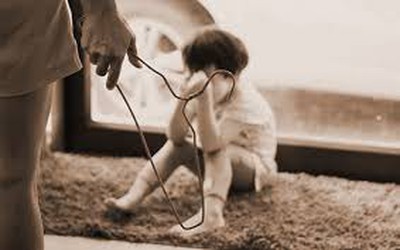 Nóng: Tạm giữ mẹ kế nghi bạo hành con riêng của chồng