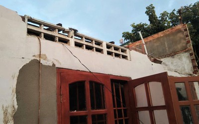 Lâm Đồng: Lốc xoáy làm nhiều nhà dân tốc mái