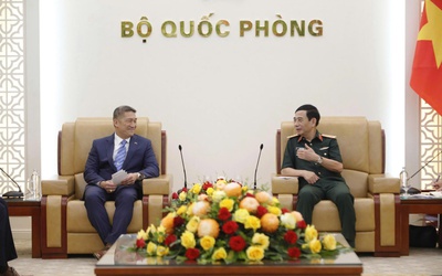 Đại tướng Phan Văn Giang tiếp Quyền Bộ trưởng Bộ Hải quân Hoa Kỳ