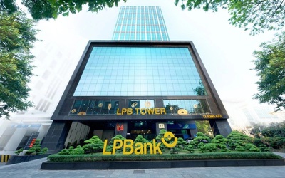 Tỷ phú Phạm Nhật Vượng chi nghìn tỷ "tiền nhàn rỗi" làm cổ đông LPBank, cổ phiếu LPB đột ngột tăng trần