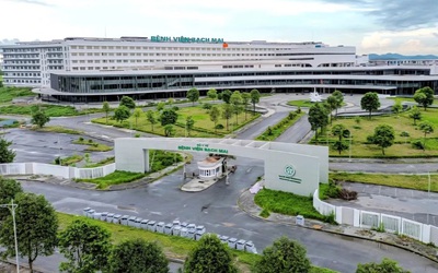 Bác sĩ ở Bệnh viện Việt Đức, Bạch Mai cơ sở 2 được nhận thêm nhiều khoản hỗ trợ
