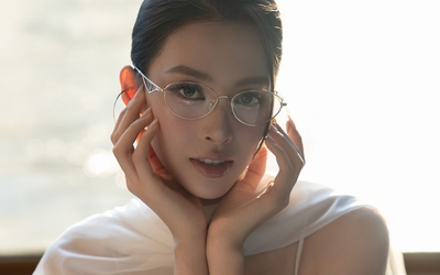 Tiểu Vy gây chú ý với diện mạo trẻ trung, tiết lộ điều theo mình từ tuổi thơ