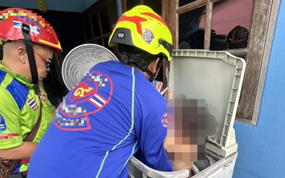 Giải cứu bé gái 3 tuổi bị mắc kẹt trong máy giặt