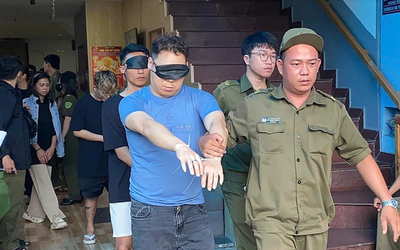 Đột kích khách sạn, phát hiện 26 người nước ngoài phê ma túy cùng dấu hiệu lừa đảo công nghệ cao