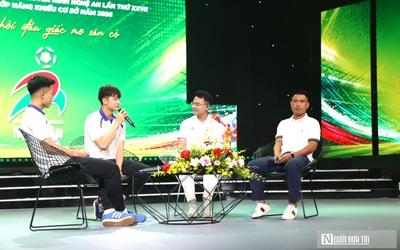 Ấn tượng màn giao lưu với cầu thủ nổi tiếng tại giải bóng đá Cúp Báo và phát thanh, truyền hình Nghệ An
