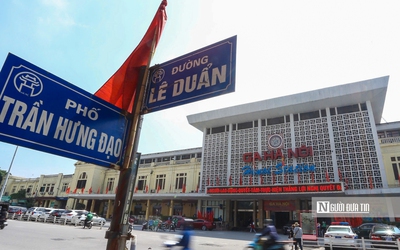 Bên trong ga tàu hơn 120 năm tuổi ở Hà Nội