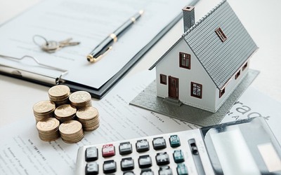 Lãi suất vay tăng cao, nhà đầu tư bất động sản tìm cách cắt lỗ, bán tháo