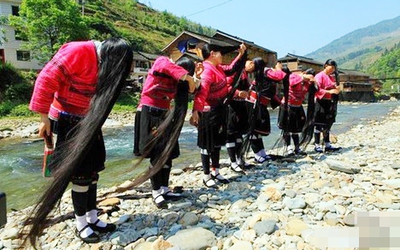 Làng tóc dài "có một không hai"