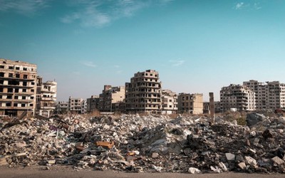 Iran, Israel tuyên bố tạm ngừng không kích