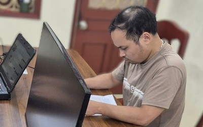 Khởi tố đối tượng bán 3.578 đôi giày thể thao giả hàng hiệu trên mạng