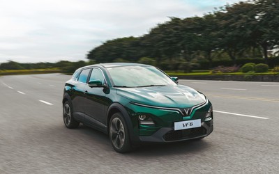 Chủ xe VinFast VF 6 tiết lộ tính năng “đáng tiền” trong mùa hè