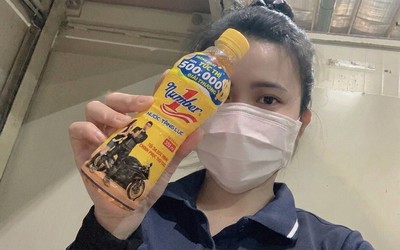 Từ một chai Number 1, nữ công nhân bất ngờ trúng thưởng 100 triệu đồng