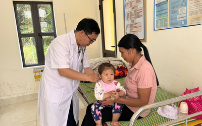 Từ 15/8, trẻ dưới 6 tuổi được khám sức khỏe định kỳ: Cha mẹ cần biết những quyền lợi này
