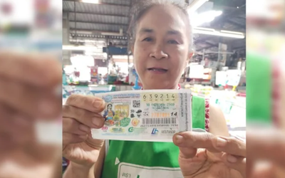 Người phụ nữ bán chuối chiên "vỡ òa" khi biết trúng số độc đắc 4,8 tỷ đồng