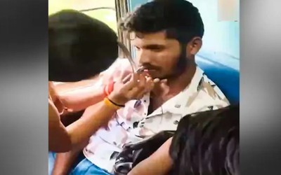 Quấy rối phụ nữ trên tàu, nam thanh niên đành ngồi im chịu "chịu trận"
