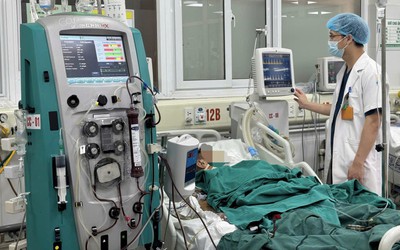 Uống rượu rồi về ngủ, cụ ông 64 tuổi hôn mê, suy đa tạng