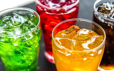 Người đàn ông 32 tuổi nhập viện sau thời gian dài uống loại nước "quốc dân" mỗi ngày