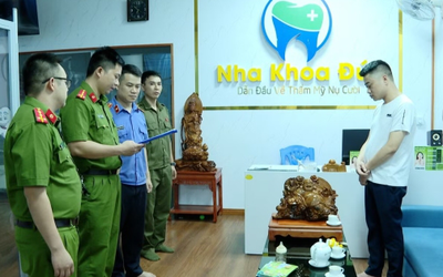 Khởi tố chủ phòng khám răng giả danh bác sĩ để trục lợi hàng tỷ đồng