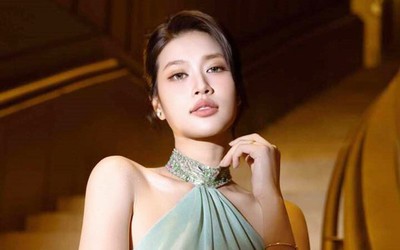 Hoa hậu Đoàn Thiên Ân đánh dấu cột mốc đáng nhớ ở tuổi 26 khi "mua nhà tặng ba"