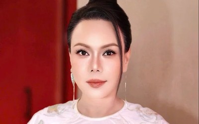 Nghệ sĩ Việt Hương gây hoang mang với biểu cảm lạ?