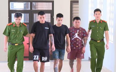 Bắt nhóm thanh niên dùng ô tô truy đuổi, bắt người rồi lấy cớ va quệt xe để cưỡng đoạt tiền