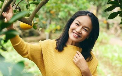 Cuộc sống điền viên bên khu vườn hàng nghìn m² xanh mát của diễn viên Tú Oanh