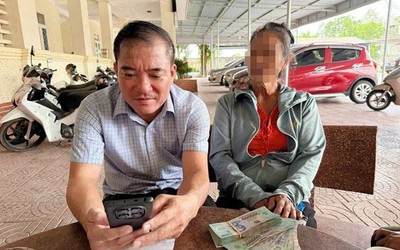 Nghi người phụ nữ bị lừa đảo, tài xế taxi chở thẳng đến công an