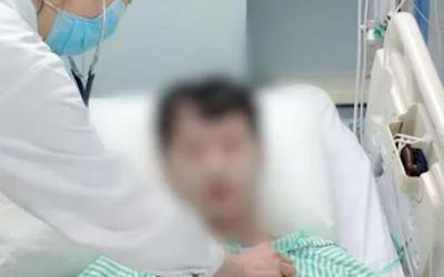 Người đàn ông loét ruột, suýt tử vong vì ăn hải sản theo cách quen thuộc