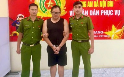 Bắt đối tượng rút dao khống chế chủ tiệm, cướp 4 nhẫn vàng