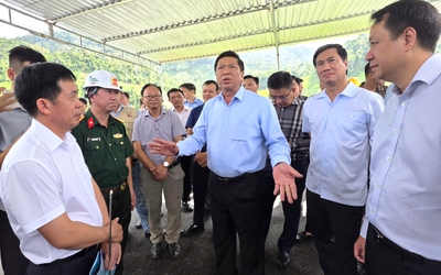 Bộ trưởng Bộ Xây dựng "chốt" thời hạn hoàn thành cao tốc đoạn La Sơn - Hòa Liên