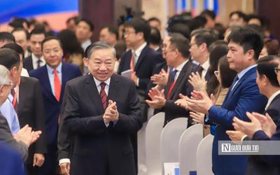 Tổng Bí thư, Chủ tịch nước Tô Lâm dự phiên khai mạc toàn thể Hội nghị Ngoại giao lần thứ 33