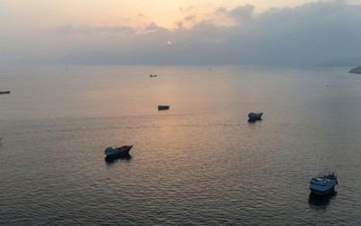 Tehran tuyên bố sẽ không mở lại eo biển Hormuz, đến khi Mỹ chấp nhận điều kiện