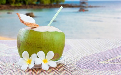 Thường xuyên uống nước dừa, chức năng thận thay đổi thế nào?