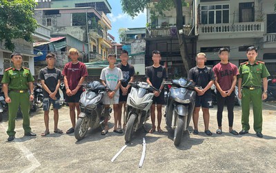 Khởi tố 7 thanh niên từ 17-19 tuổi, vô cớ chém trọng thương người đi đường