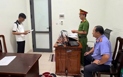 Khởi tố nam thanh niên giao cấu với bạn gái 14 tuổi quen qua mạng