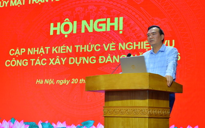 Cán bộ xây dựng Đảng phải vững nguyên tắc, sát thực tiễn