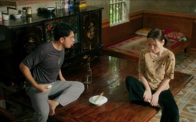 Tuấn Tú - một ông chồng "báo đời" và Đan Lê – một cô vợ cam chịu gây chú ý trên màn ảnh