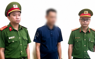 Vụ đổ hơn 1.800 tấn thải rắn ra môi trường: Khởi tố Phó giám đốc và nhân viên trạm bê tông