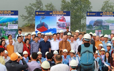 Những mốc son trên hành trình “thập kỷ khai hoa” của Fansipan