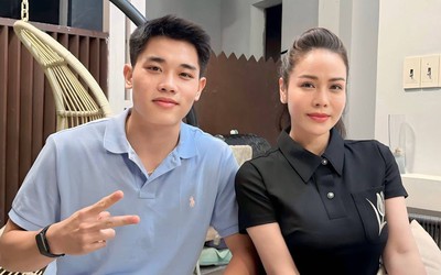 Ca sĩ Nhật Kim Anh chung khung hình với cầu thủ Đình Bắc gây sốt MXH
