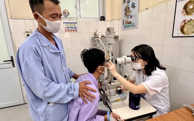 Đi câu cá, bé trai 13 tuổi bị chấn thương mắt nghiêm trọng