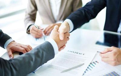 Khi nào doanh nghiệp được chuyển người lao động làm công việc khác hợp đồng lao động?