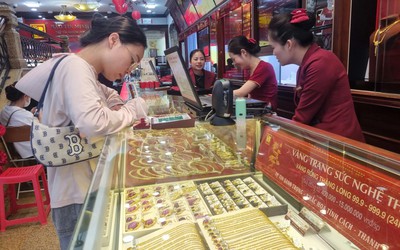 Giá vàng hôm nay (30/8): Đánh dấu tuần đầy biến động
