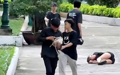 Bắt 4 đối tượng đánh người phụ nữ, cướp túi xách ở Tp.HCM