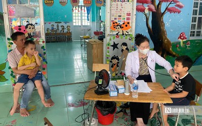 Khám sức khỏe miễn phí ở vùng sâu Lâm Đồng: Không thể chỉ chờ dân đến trạm y tế
