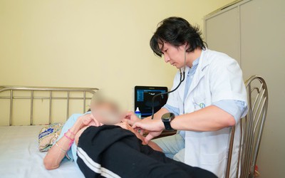 Người phụ nữ ở Hà Nội tái phát đột quỵ vì ngại làm phiền con