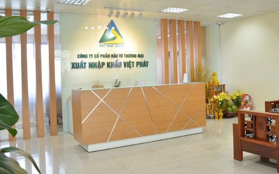 Cổ phiếu Xuất nhập khẩu Việt Phát giảm sâu, vào diện cảnh báo từ 23/9