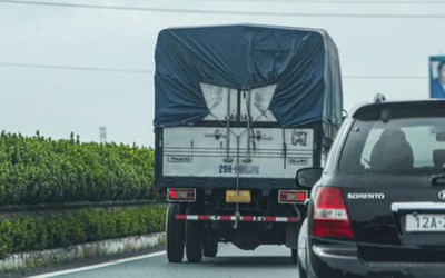 Cục CSGT: Sẽ xử lý nghiêm xe chạy chậm bám làn trái cao tốc